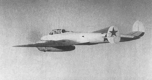 Пе-3бис, тяжёлый, двухмоторный, ударный истребитель, в т. ч. материальная часть 9 авиационного полка лидеров ВВС КА.