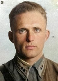 Его штурман звена, старший лейтенант Пухальский Павел Васильевич, 1916 г.р.