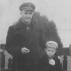 С сыном, 1951 год