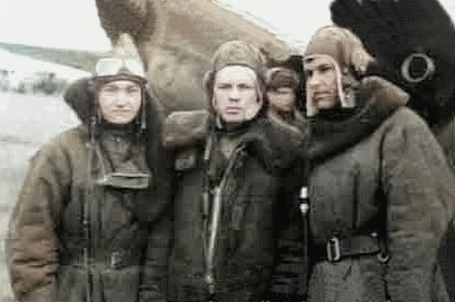 Ананий Федорович слева