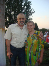 Его дочь Нина с супругом , моим однополчанином Малиновским Александром Валентиновичем