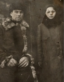 Отец Александр Михайлович с дочерью Ирой 1934 год