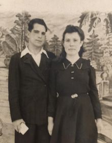 С женой-1946