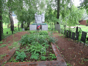 Братская могила в деревне Фомино-Городище