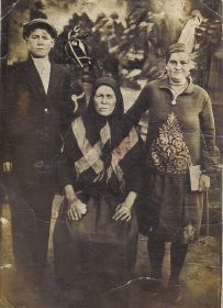 Василий, мать - Мария Евфимова, сестра Анисия