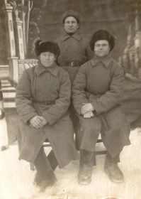 Галиаскаров Фатхирахман (1904 – 1988), Галиаскаров Хабибрахман (1902 – …) с односельчанином