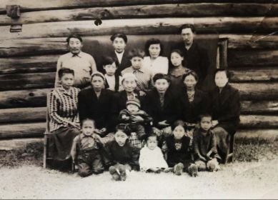 Афанасий Ильич с родственниками, примерно 60тые годы