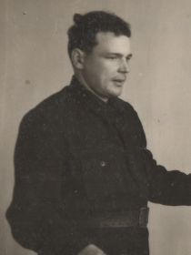 Дробот Степан Яковлевич (в юные годы после окончания войны, 1950-е гг.)