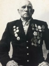 Агапов Степан Тихонович с медалями и орденами