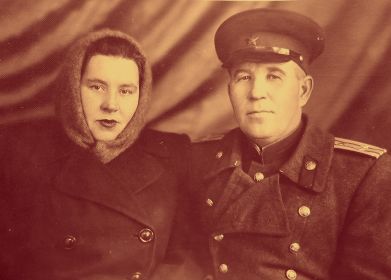 С женой Марией. 1954 год. Николаю Андреевичу 50 лет.