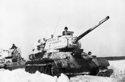 Средний танк Т-34-85, в т.ч. материальная часть 233 отдельного танкового Могилёвского Краснознамённого полка.