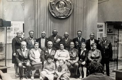 Встреча ветеранов (Киштыков Магомед Таубиевич в верхнем ряду слева направо третий)