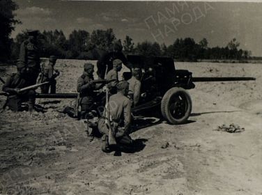 Артиллеристы 1957 иптап. Волынская область, май 1944 года