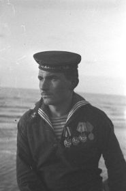 Гепмогенов Б.Г., Керчь, 1944г.