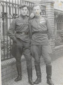 Дарю на память сестре Шуре свою фотографию от брата Петра Дмитриевича. 01.06.1946