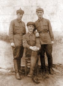 фото с сослуживцами
