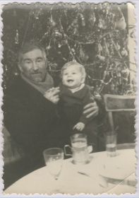 Сорокин Василий Петрович с внуком