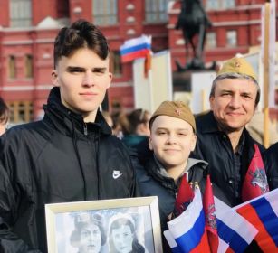 Внук Марии Андреевны Гальченко Владимир и правнуки Богдан и Макар