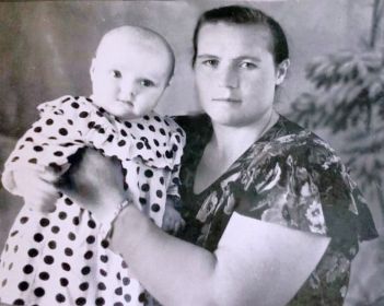 Супруга ветерана Анна с дочерью Натальей