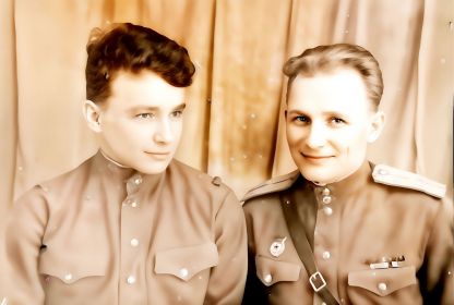 С братом Кривокорытовым Михаилом Николаевичем