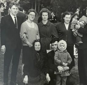 Жена, дети и внуки. Середина 1970 - х годов