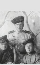 С боевыми друзьями