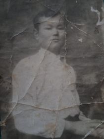 Фотография отправленная Максимом на память родителям из Дзержинска 1936 год.