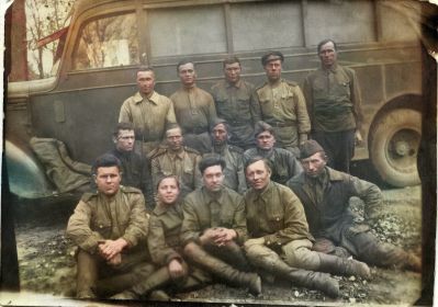 Боевые  товарищи Бурякова В.А.