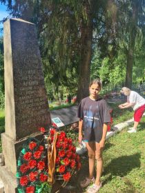 Братская могила в дер. Добрости Крестецкий район Новгородской области