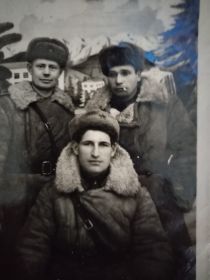 С товарищами