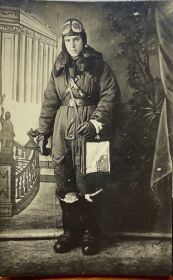 Перед боевым вылетом, февраль 1942 г.