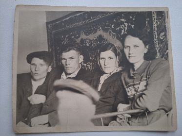 Из домашнего архива семьи.