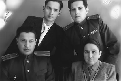 Киргизия, 1953 год (с братьями: Мидхат и Хасан и сестрой Раисой)