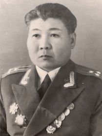 Гвардии полковник АНДРЕЕВ А. А.