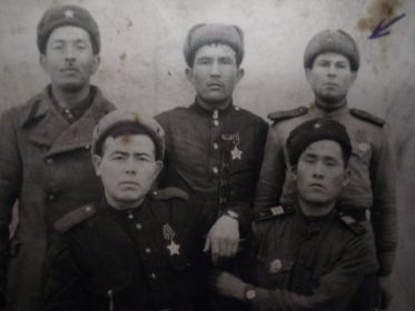 однополчане деда (дед  вверху справа)