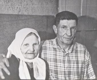 С мамой Марией( дожила до 99 лет)