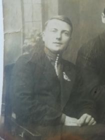 1937год . уполномоченный треста Магнитострой