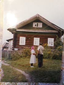 Дом, где проживал.