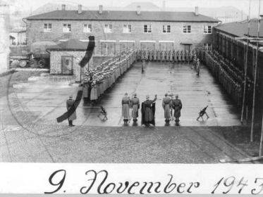 Концентрационный лагерь Нойенгамме (Konzentrationslager Neuengamme). Построение охраны лагеря.