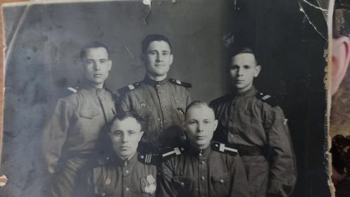 Дед со своими сослуживцами!