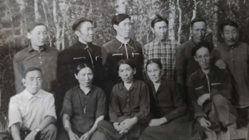 Члены колхоза "Красный молот"