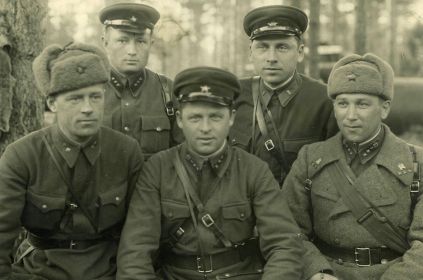 Боевые товарищи