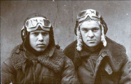 1944 год. Экипаж Ащеулов-Сильвестров. Евгений Сильвестров (справа)