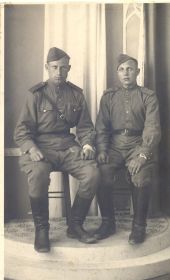 Чехословакия. г. Прага, 20 мая 1945г., Сулейманов Ш.Г., Павлов А. И. ( слева, участник парада победы 1945 года ).