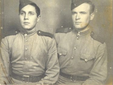 Польша, г.Кросно. 9 ноября 1944г., 1-ый Украинский фронт. ( Я нашёл на сайте информацию про младшего сержанта Игнатинко. Он или нет, я не могу точно утвердительно сказать. Написано, что погиб
