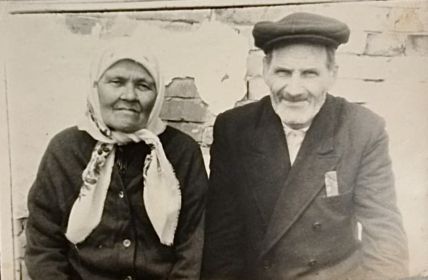 Николай Перфильевич с женой Мариной Васильевной