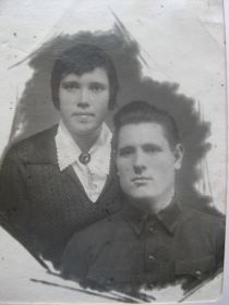 Довоенное фото с женой Кударенко Марией Ивановной, также погибшей в 1941 г
