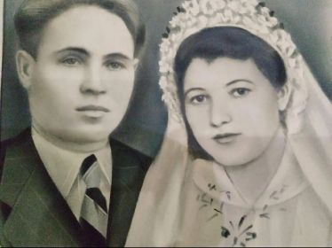 С любимой женой,заслуженным работником тыла,бабулей Олей