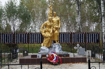 Памятник в Зимницах