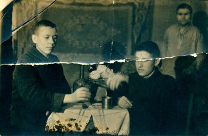 Госпиталь в г. Горький. Мои товарищи Новолокин и Лукянов